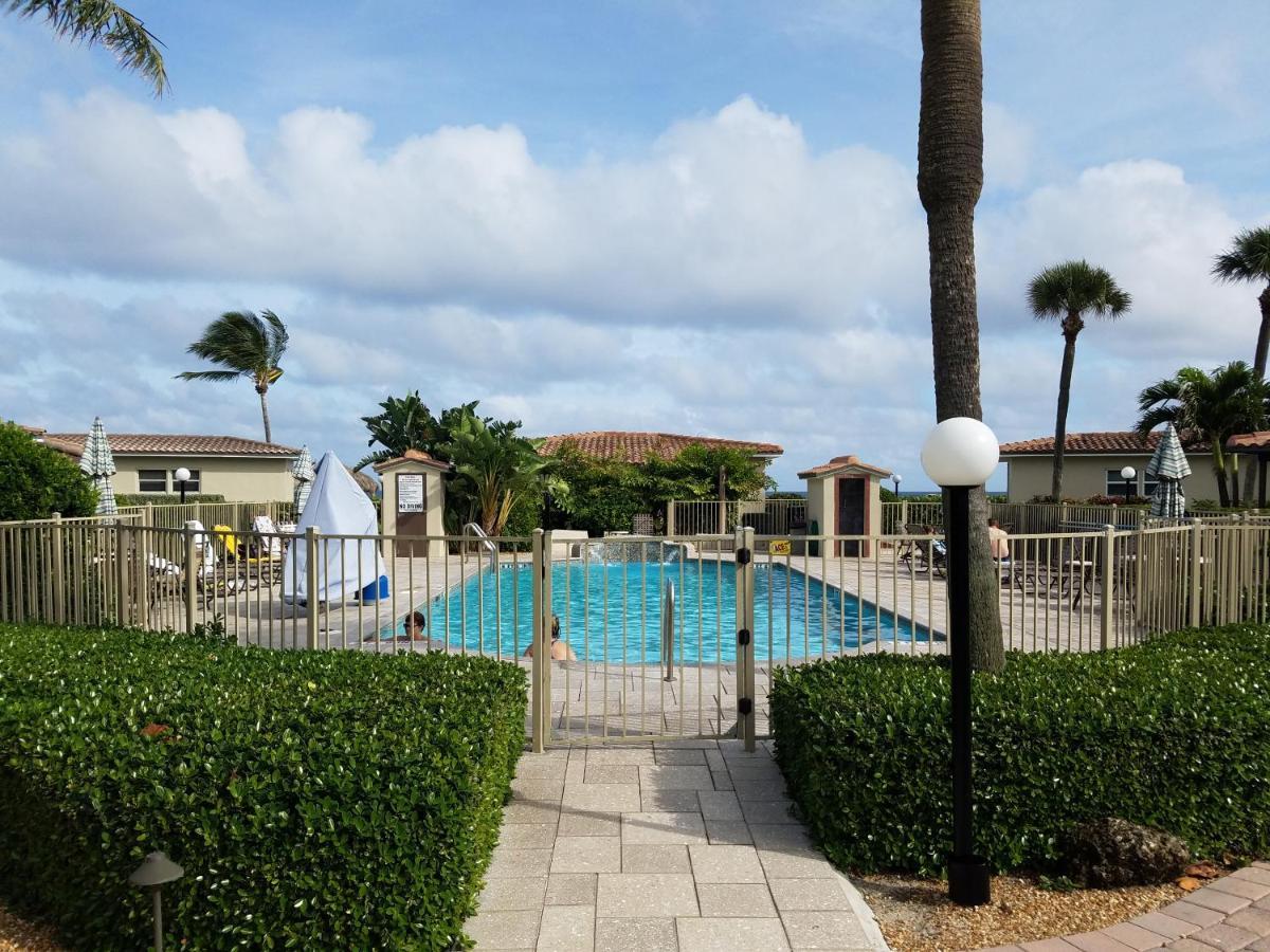 Ocean Side Resort - Updated Villa Hillsboro Beach Exterior photo
